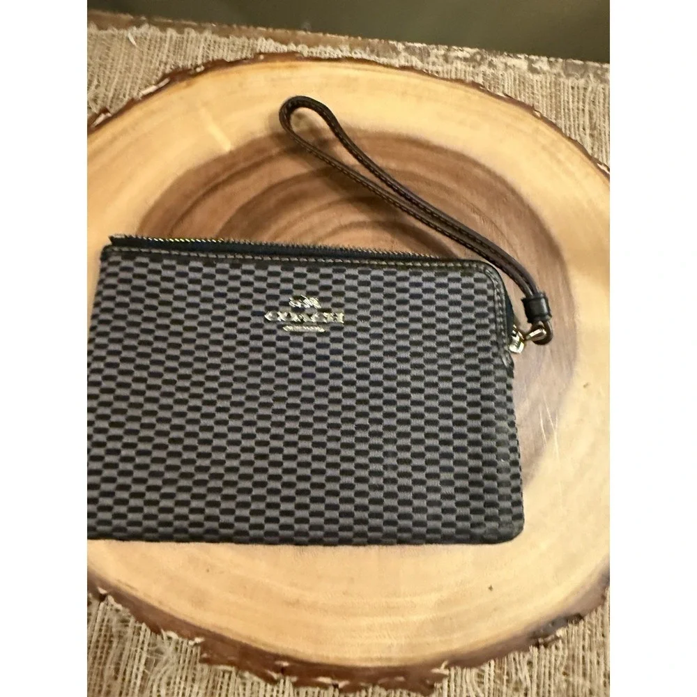 COACH Black & Gray Checkered Corner Zip Wristlet Pouch Wallet #F13311